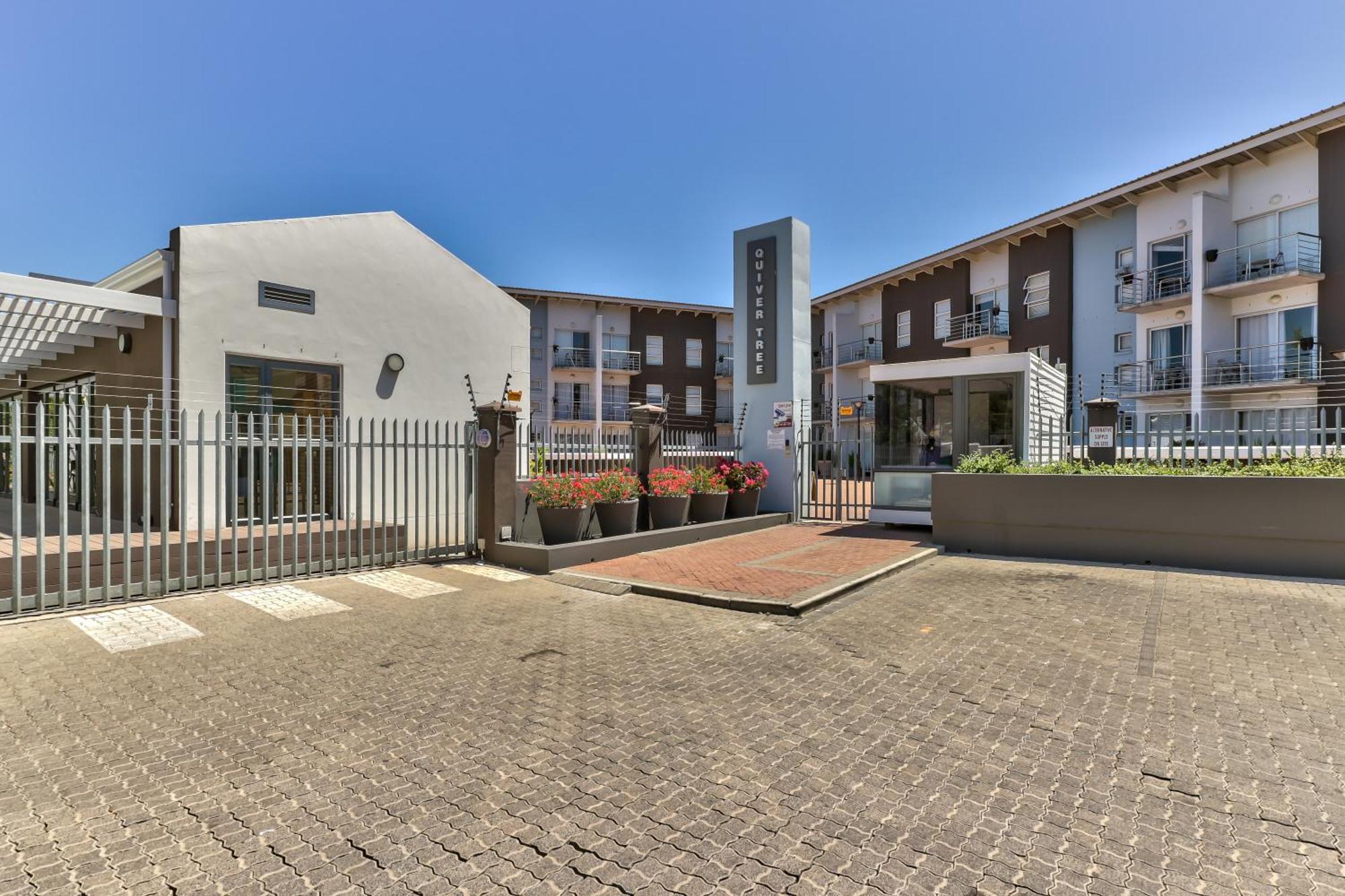 Wink Aparthotel Quiver Tree Stellenbosch Exterior foto